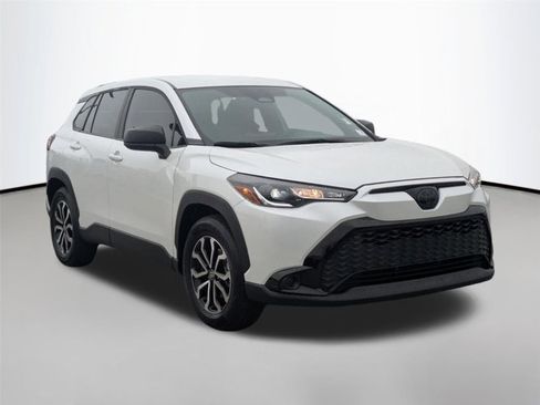 Used 2025 Toyota Corolla Cross AWD Hybrid image 3