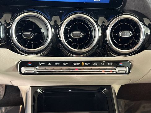 Certified 2026 Mercedes-Benz GLA 250 4MATIC image 31