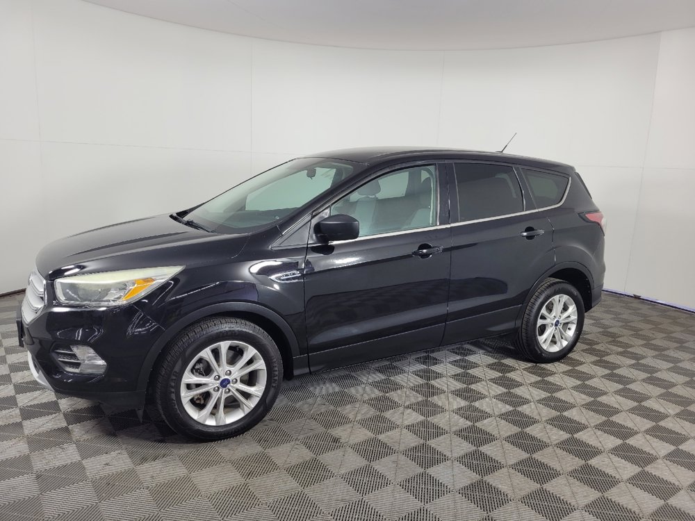 Used 2017 Ford Escape SE AWD/4WD image 2