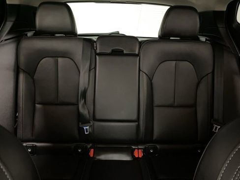 Used 2025 Volvo XC40 B5 Plus AWD/4WD image 78