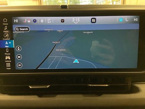 Used 2025 Jeep Wrangler Unlimited Rubicon w/ Technology Group image 21