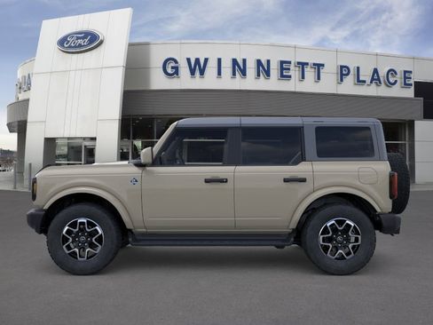 New 2026 Ford Bronco Outer Banks AWD/4WD image 3