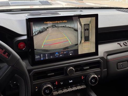 Used 2025 Toyota Tacoma TRD Pro image 11