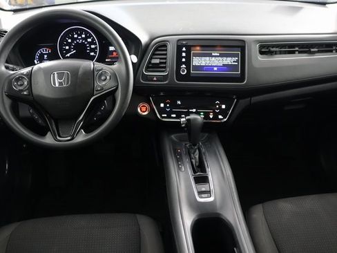 Used 2022 Honda HR-V EX image 2