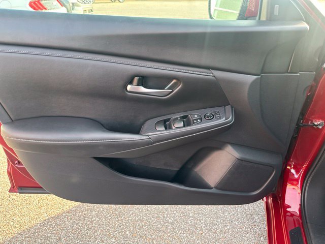 Used 2024 Nissan Sentra SV FWD image 26