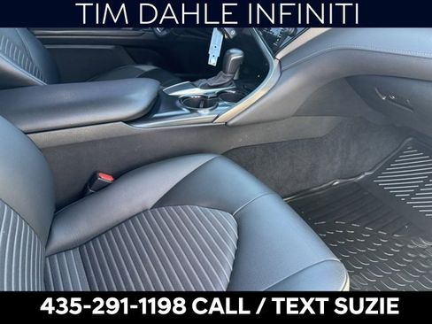 Used 2020 Toyota Camry SE image 18