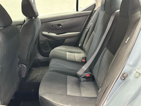 Used 2025 Nissan Sentra SV FWD image 8