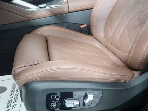 Certified 2026 BMW X6 xDrive40i AWD/4WD image 9