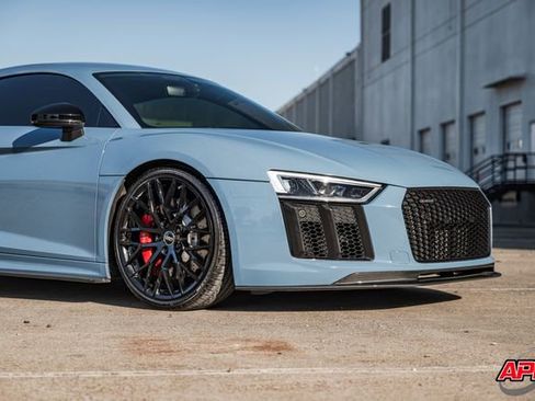 Used 2018 Audi R8 V10 w/ Premium Package image 77