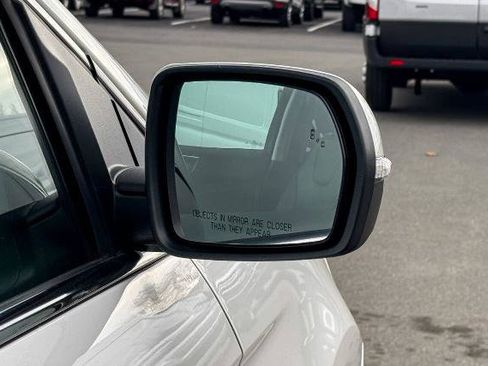 Certified 2022 Ford Edge Titanium image 36