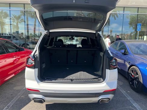 Used 2024 BMW X3 sDrive30i w/ Convenience Package RWD image 8