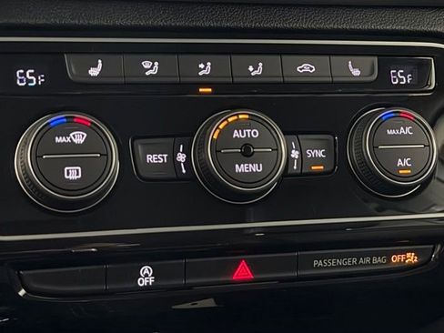 Used 2023 Volkswagen Atlas SE AWD/4WD image 20