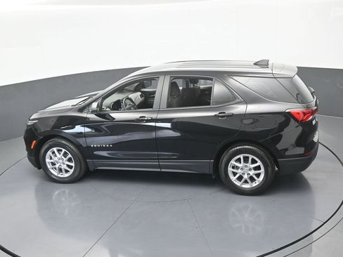 Used 2023 Chevrolet Equinox LS FWD image 46