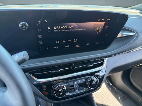 Used 2024 Buick Envista Sport Touring w/ Convenience I Package FWD image 22