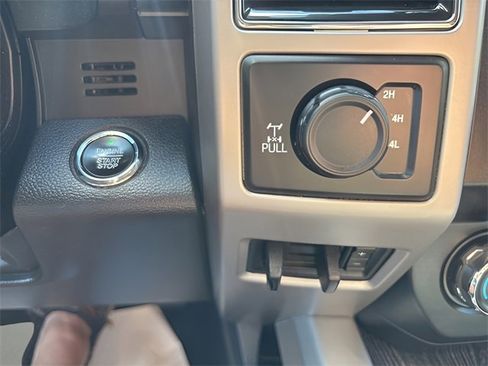 Used 2021 Ford F250 Lariat w/ Lariat Ultimate Package image 15