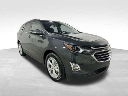 Used 2020 Chevrolet Equinox Premier image 3