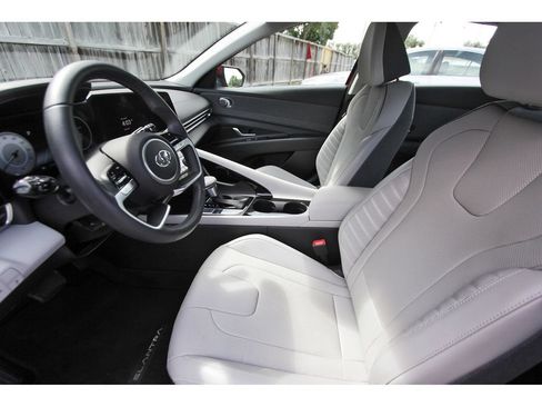 Certified 2023 Hyundai Elantra Limited w/ Cargo Package FWD image 15