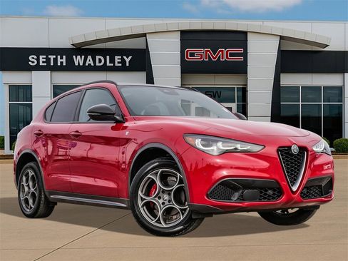 Used 2024 Alfa Romeo Stelvio Ti image 1