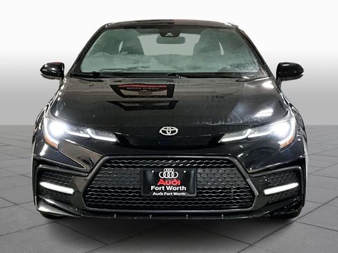 Used 2020 Toyota Corolla SE image 3