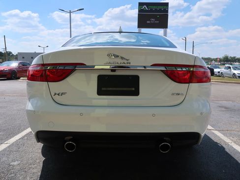 Used 2017 Jaguar XF Prestige image 8