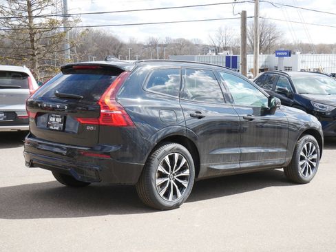 New 2025 Volvo XC60 B5 Core w/ Protection Package Premier image 3
