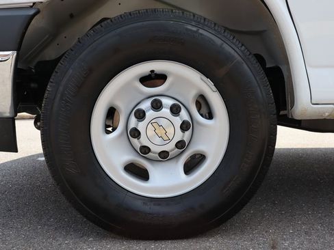 New 2025 Chevrolet Express 2500 w/ Driver Convenience Package image 20