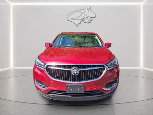 Used 2020 Buick Enclave Essence w/ Sound and Sites Package AWD/4WD image 5