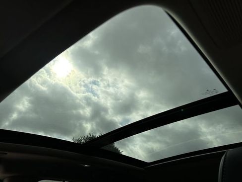 Used 2025 Acura MDX w/ Technology Package image 26