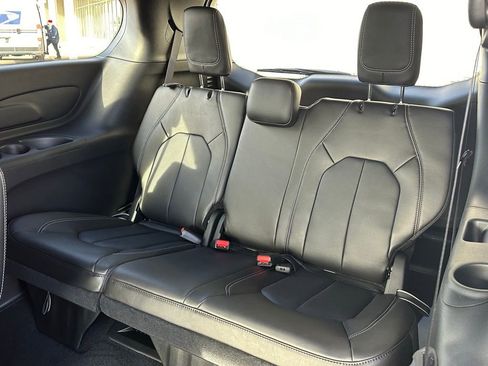 New 2026 Chrysler Pacifica Select w/ S Appearance Package image 13