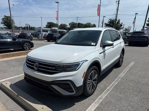 Used 2024 Volkswagen Tiguan Wolfsburg Edition AWD/4WD image 1