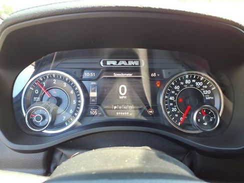 Used 2020 RAM 1500 Laramie w/ Sport Appearance Package AWD/4WD image 17
