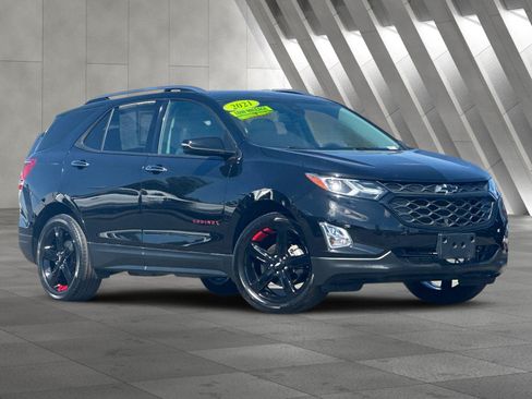Used 2021 Chevrolet Equinox Premier w/ Redline Edition FWD image 2