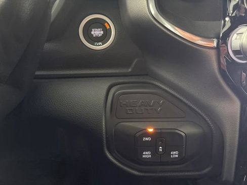 New 2026 RAM 3500 Laramie AWD/4WD image 39