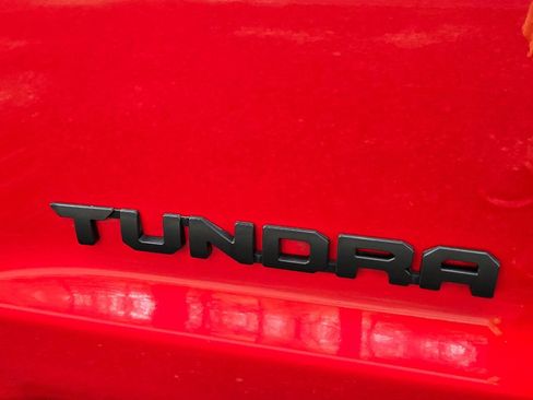 Used 2014 Toyota Tundra Limited w/ Limited Premium Package AWD/4WD image 29