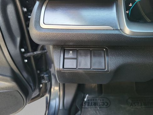 Used 2018 Honda Civic EX-L image 27