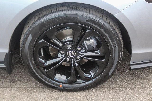 Used 2025 Honda Accord SE image 12