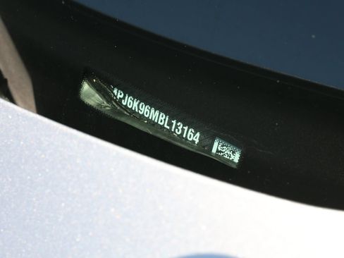 Used 2021 Lincoln Nautilus Reserve FWD image 36