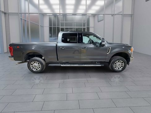 Used 2018 Ford F250 Lariat w/ Lariat Ultimate Package image 9