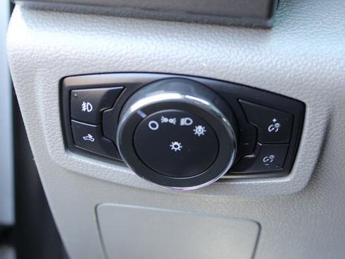 Used 2017 Ford F150 XLT w/ Trailer Tow Package image 14