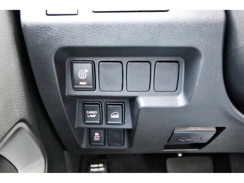 Certified 2024 Nissan Frontier SV w/ Technology Package image 17