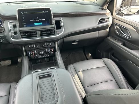 Used 2024 Chevrolet Tahoe Z71 w/ Luxury Package AWD/4WD image 17