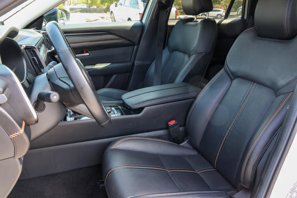 Used 2025 MAZDA CX-50 AWD 2.5 S w/ Premium Plus Pkg image 11