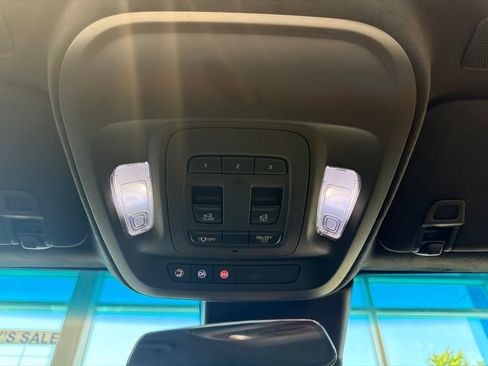Used 2025 Cadillac CT4 V Blackwing w/ Carbon Fiber 1 Package RWD image 25