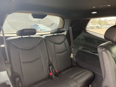 Used 2023 Cadillac XT6 Premium Luxury w/ Technology Package image 29