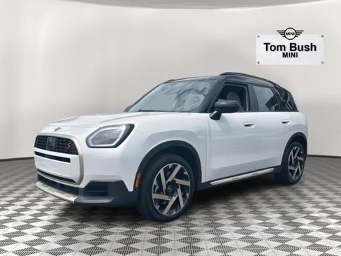 Certified 2025 MINI Cooper Countryman S image 2