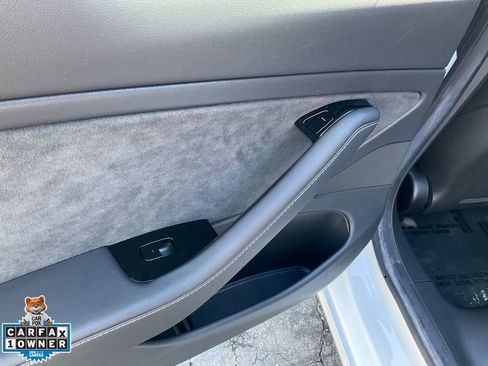 Used 2019 Tesla Model 3 Long Range image 51