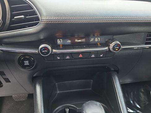 Used 2023 MAZDA MAZDA3 s FWD image 17