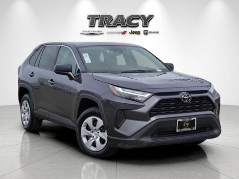 Used 2024 Toyota RAV4 LE AWD/4WD image 2