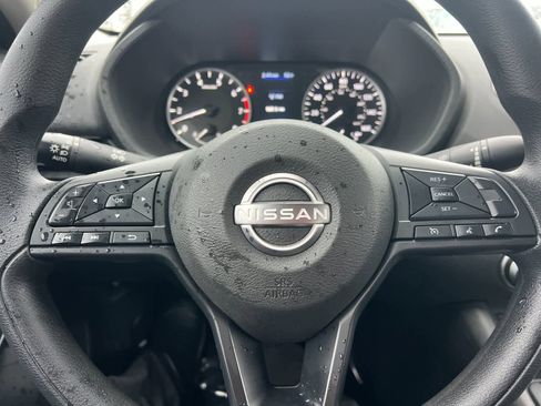 Used 2025 Nissan Sentra S image 23