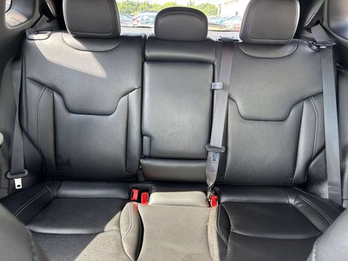 Used 2025 Jeep Compass Limited AWD/4WD image 39
